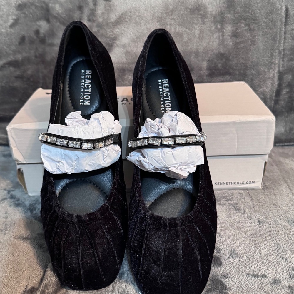 Kenneth Cole Reaction Eimar Black Velvet Crystal Mary Jane Ballet Flats 8.5 NEW - Picture 5 of 13